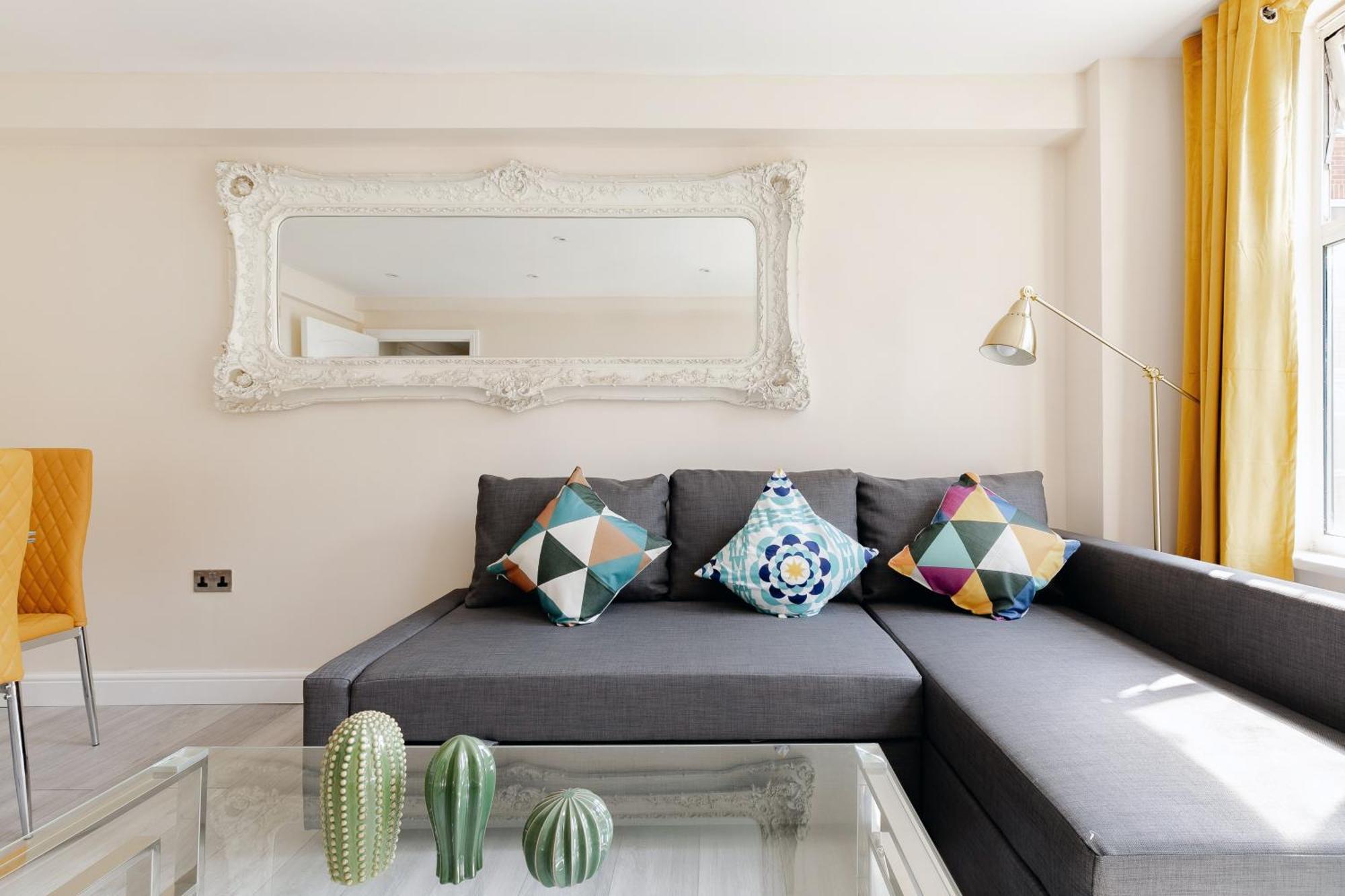 Appartamento Two Bedroom Near Hyde Park And Oxford Street Londra